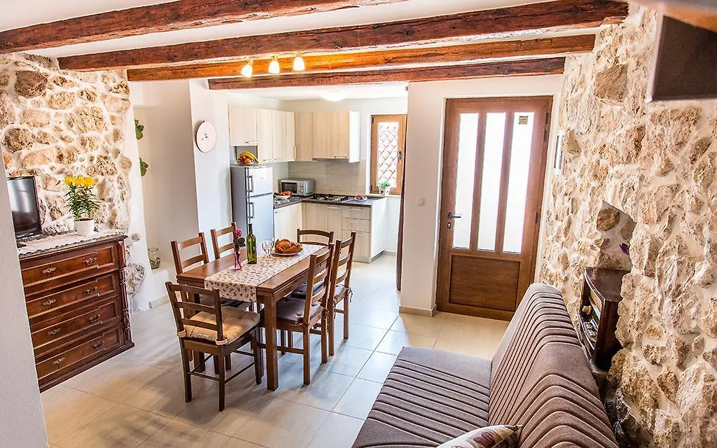 Apartment & Room Antonio Vrbnik   Vrbnik (Primorje-Gorski Kotar)