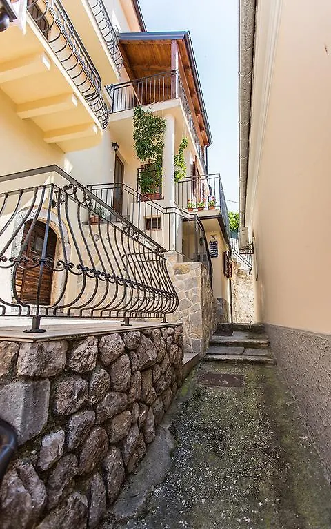 Apartment & Room Antonio Vrbnik  Vrbnik (Primorje-Gorski Kotar)