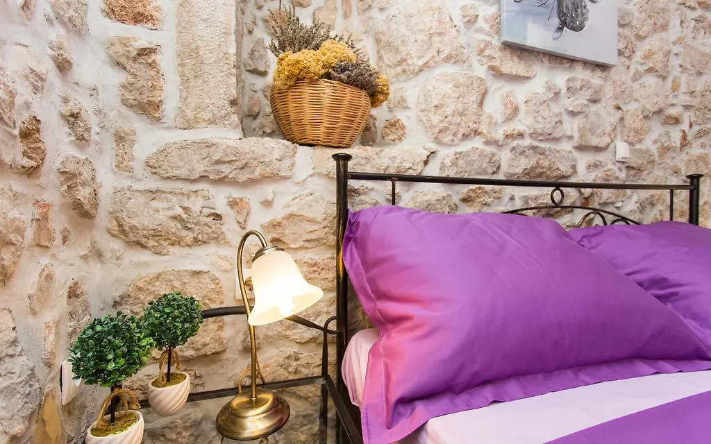 Apartment & Room Antonio Vrbnik