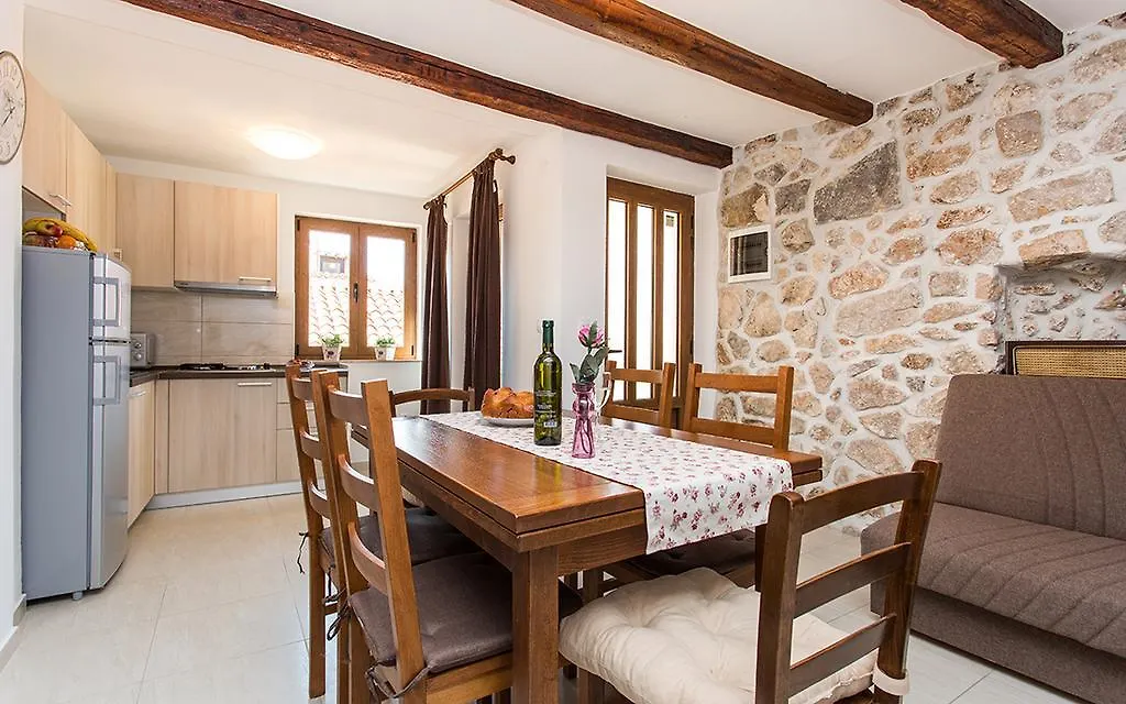 Apartment & Room Antonio Vrbnik   Vrbnik (Primorje-Gorski Kotar)